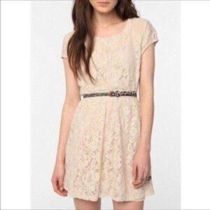 Coincidence & Chance Cream Lace Dress Short Sleeve Boho Size L
